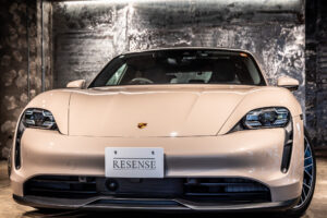 タイカン パフォーマンスBatteryプラス4+1シート