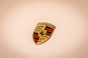 タイカン パフォーマンスBatteryプラス4+1シート