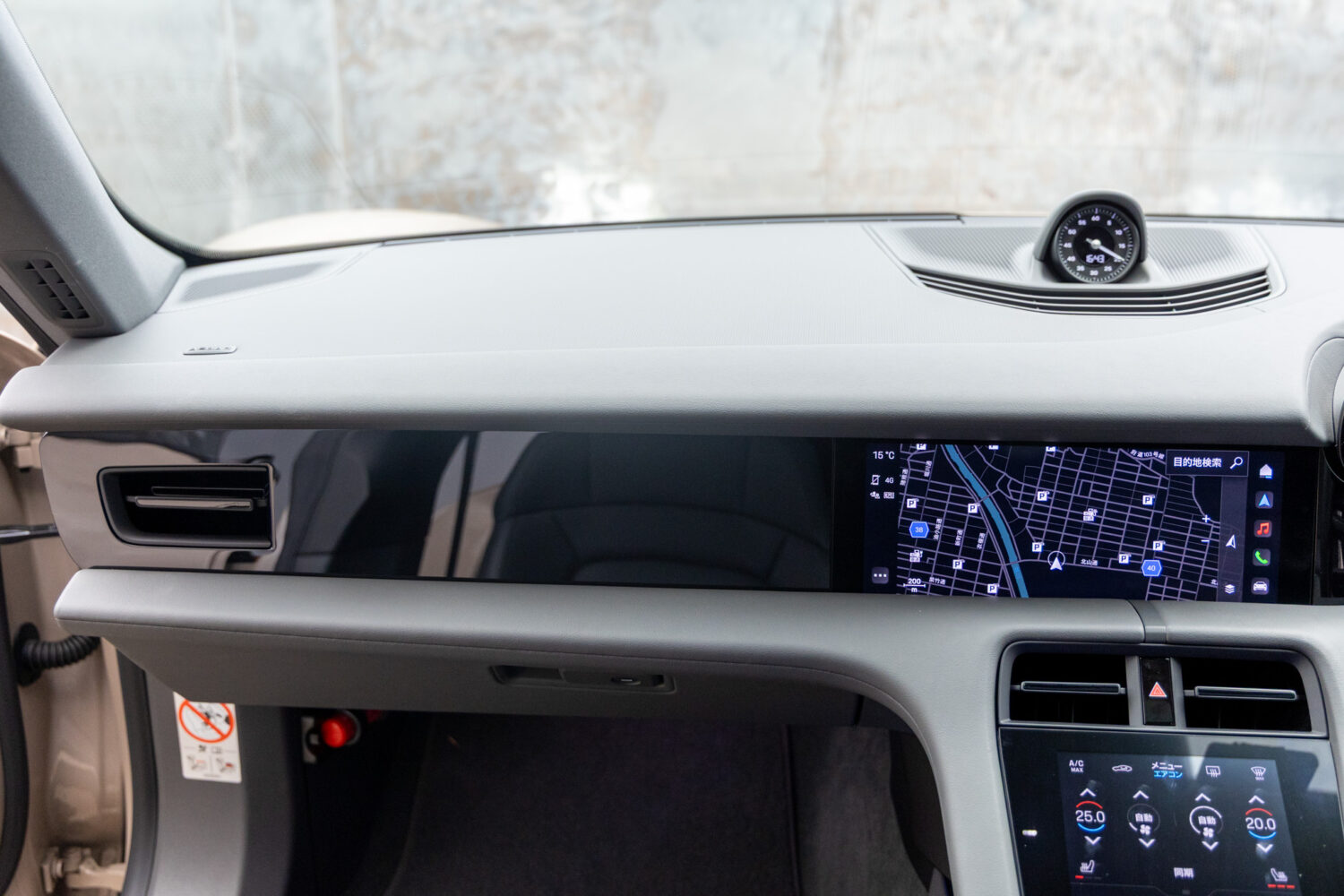 タイカン パフォーマンスBatteryプラス4+1シート