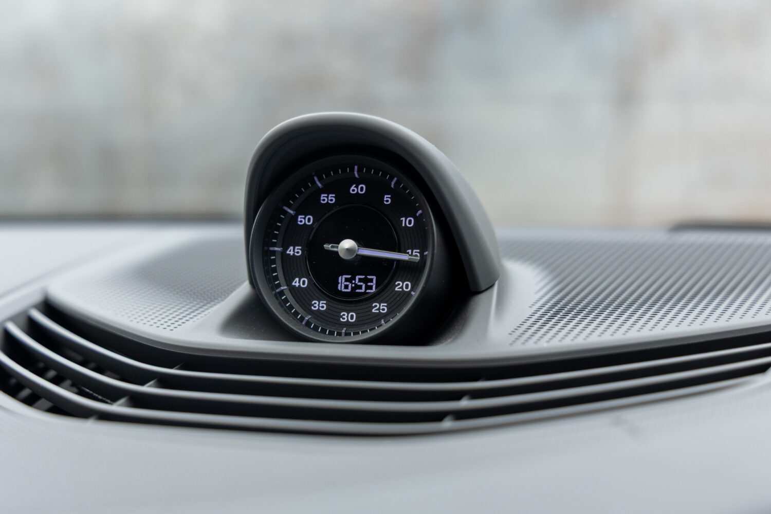 タイカン パフォーマンスBatteryプラス4+1シート