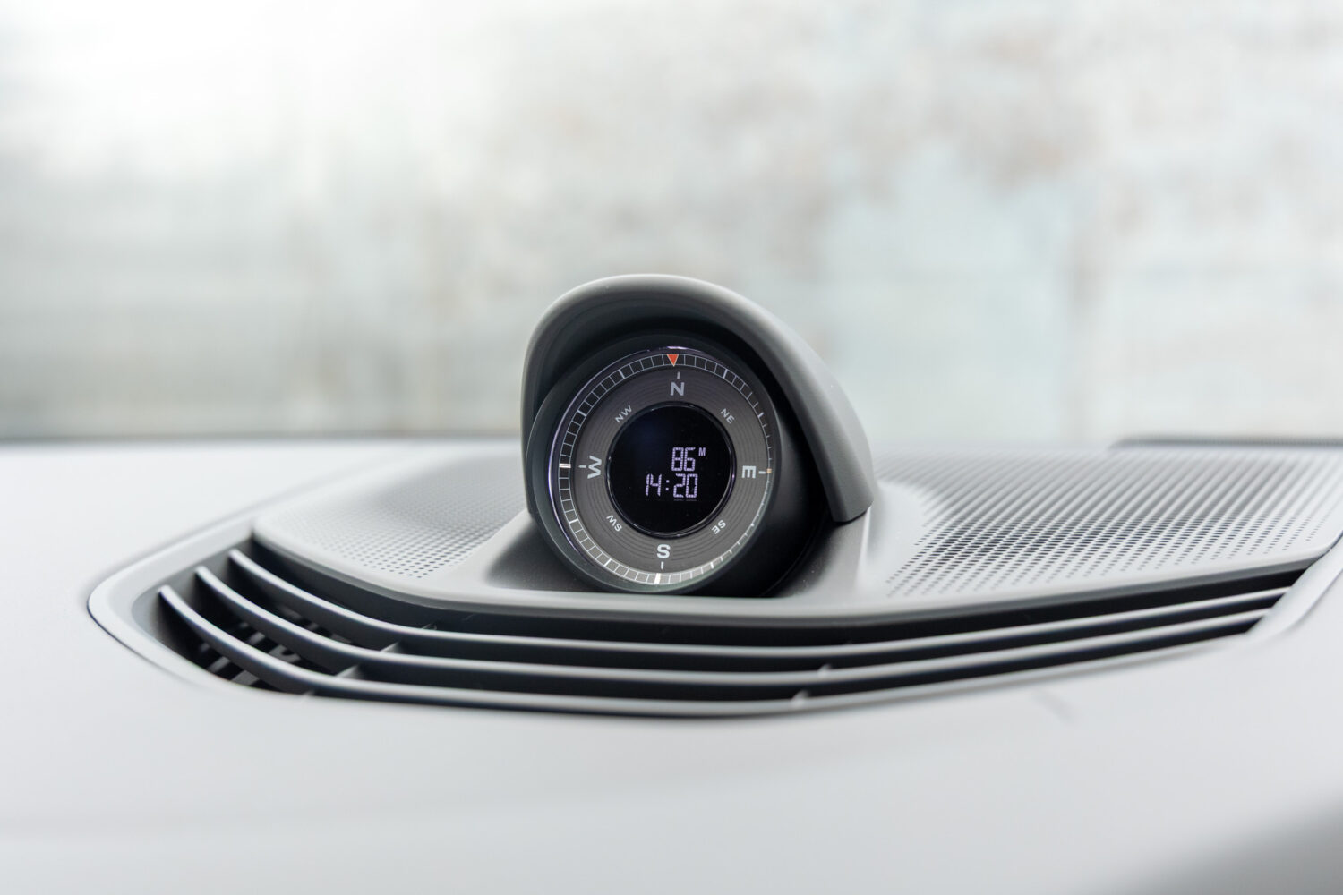 タイカンクロスツーリスモ 4 4+1シート 4WD