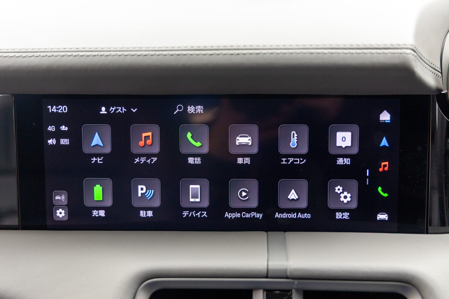 タイカンクロスツーリスモ 4 4+1シート 4WD