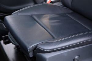 ベンツ Vクラス V220 d アバンギャルド ロング AMGラインパッケージ ディーゼルターボ