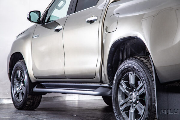 ハイラックス 2.4 Z ディーゼルターボ 4WD