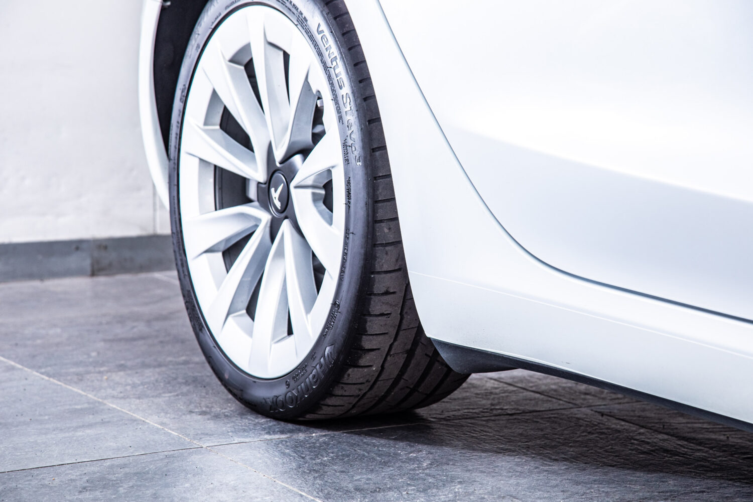 モデル3 ロングレンジ 4WD