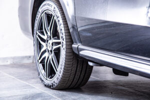 ベンツ Vクラス V220 d アバンギャルド ロング AMGラインパッケージ ディーゼルターボ