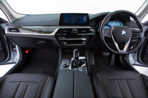 5シリーズ 523d ラグジュアリー ディーゼルターボ