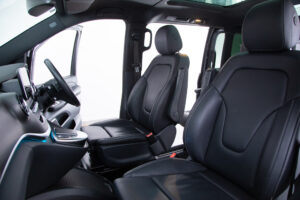 ベンツ Vクラス V220 d アバンギャルド ロング AMGラインパッケージ ディーゼルターボ