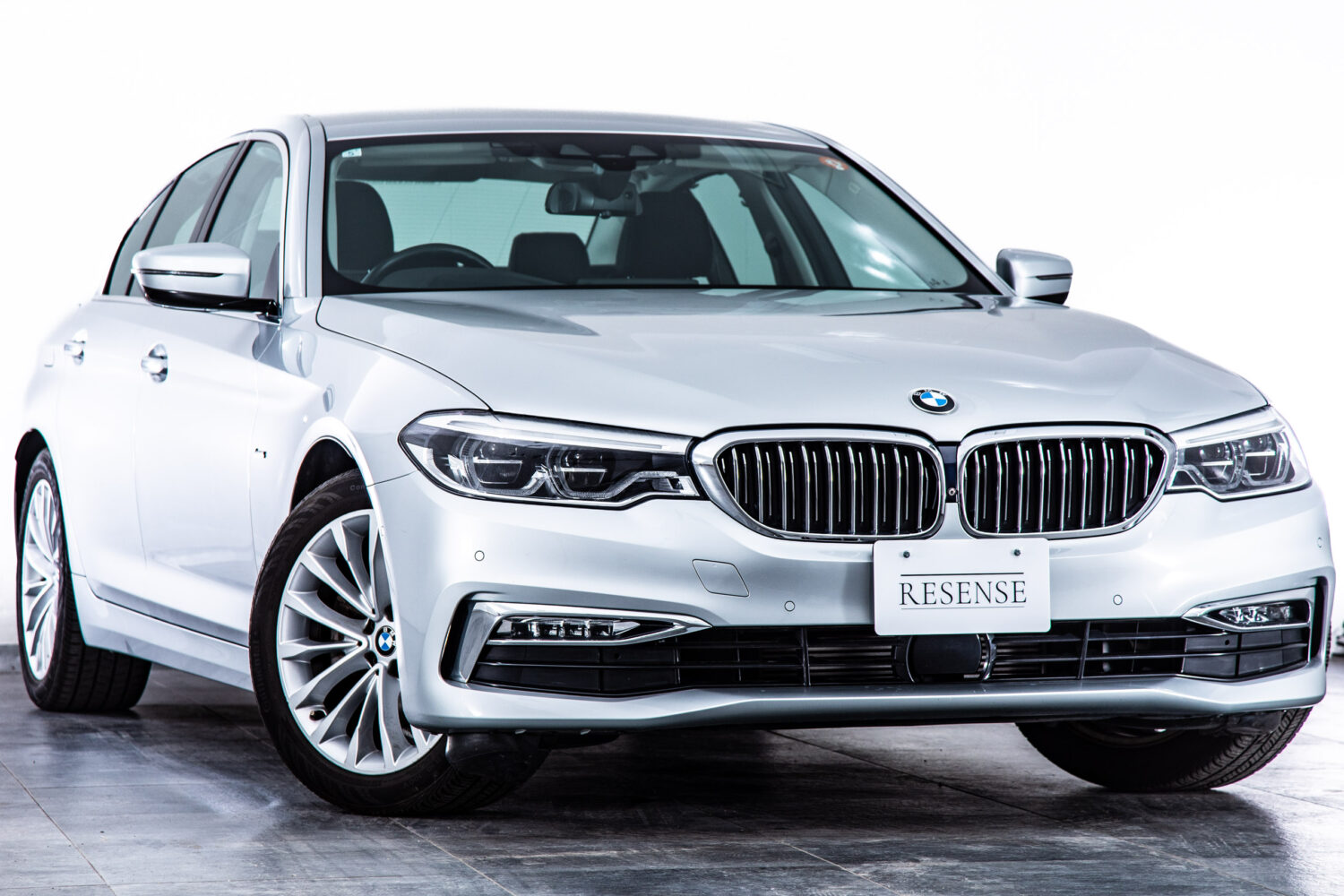 5シリーズ 523d ラグジュアリー ディーゼルターボ