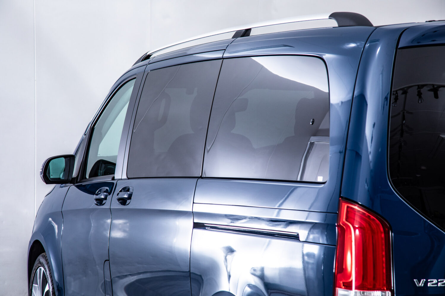 Vクラス V220 d アバンギャルド ロング ディーゼルターボ