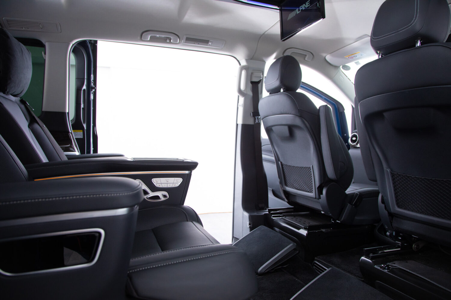 Vクラス V220 d アバンギャルド ロング ディーゼルターボ