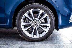 Vクラス V220 d アバンギャルド ロング ディーゼルターボ