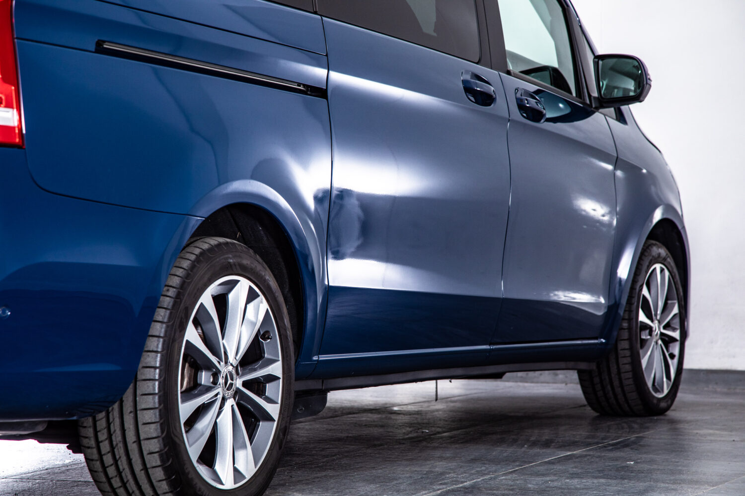 Vクラス V220 d アバンギャルド ロング ディーゼルターボ