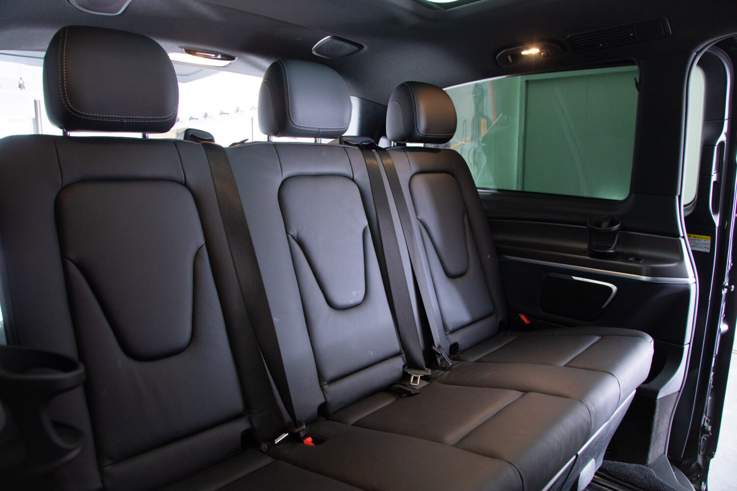 ベンツ Vクラス V220 d アバンギャルド ロング AMGラインパッケージ ディーゼルターボ