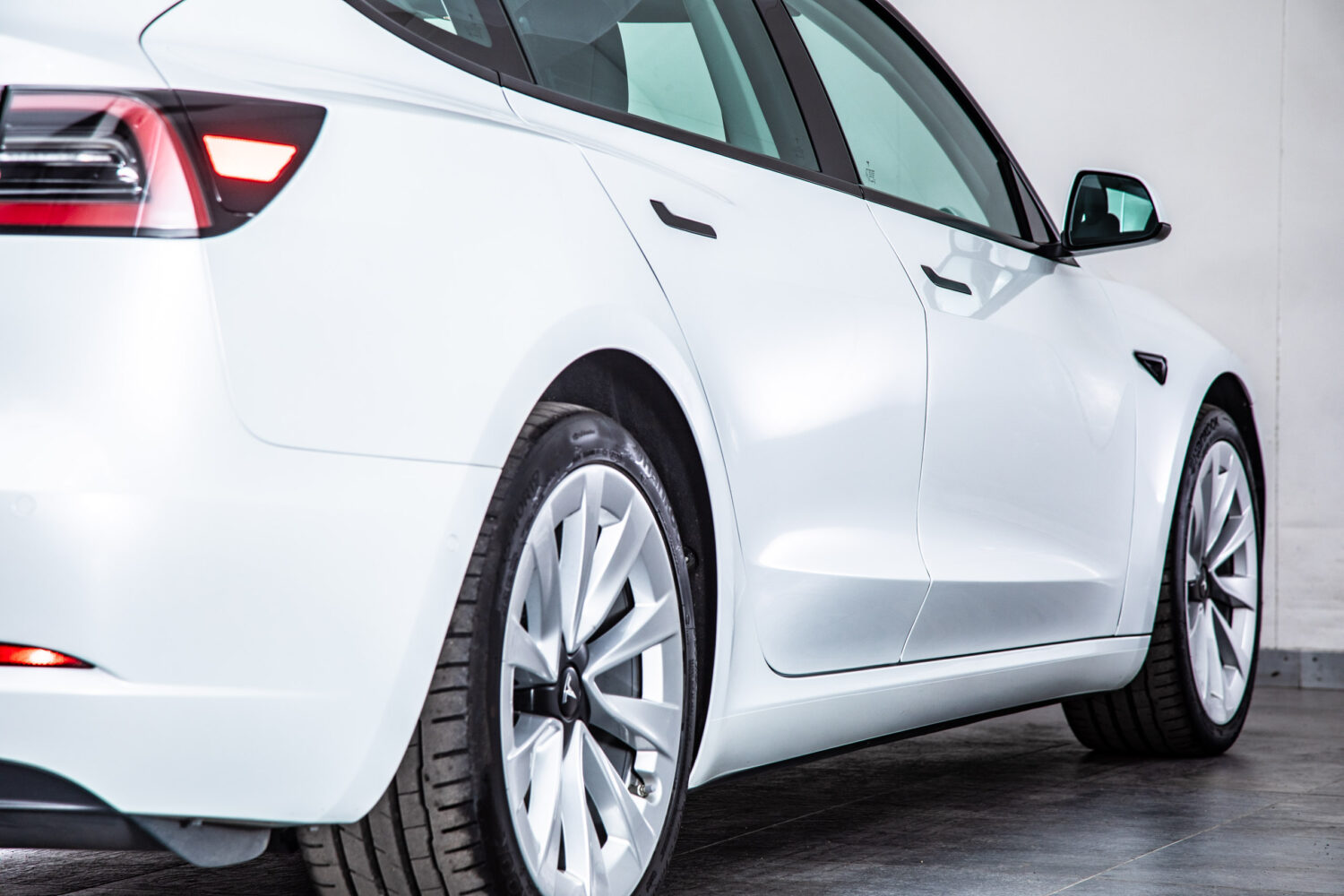 モデル3 ロングレンジ 4WD