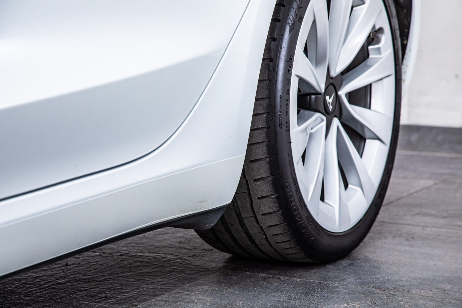 モデル3 ロングレンジ 4WD