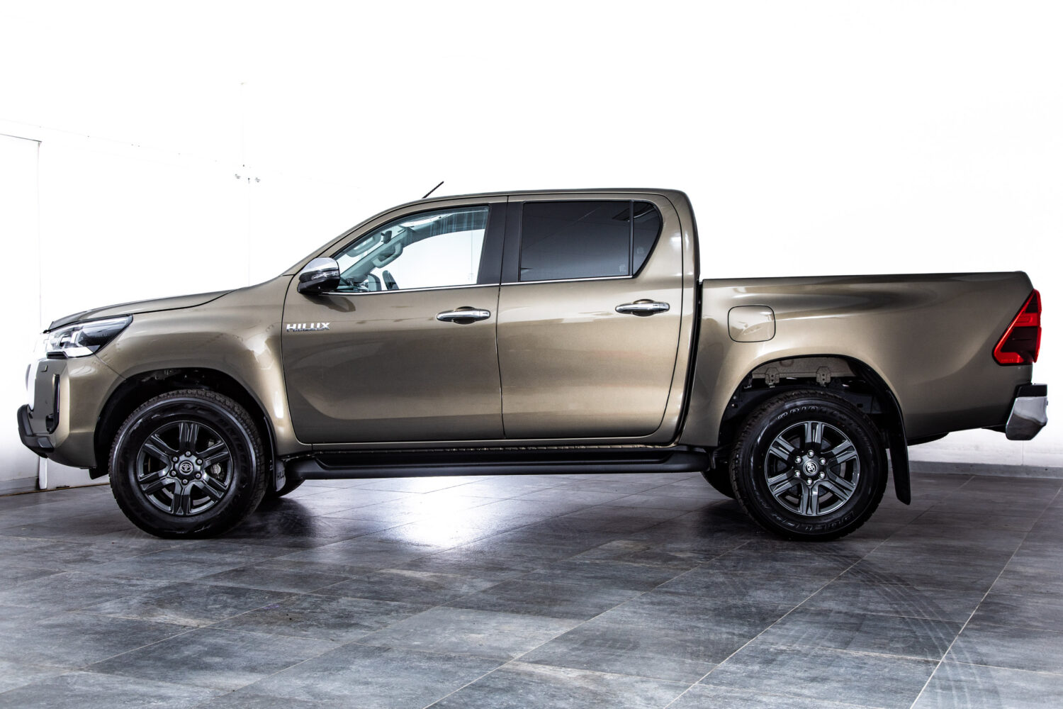 ハイラックス 2.4 Z ディーゼルターボ 4WD