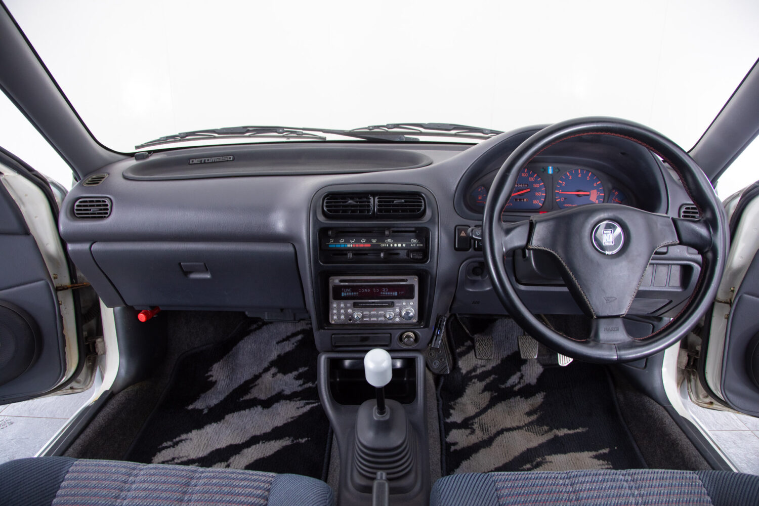 シャレード 1.6デ・トマソ ビアンカ