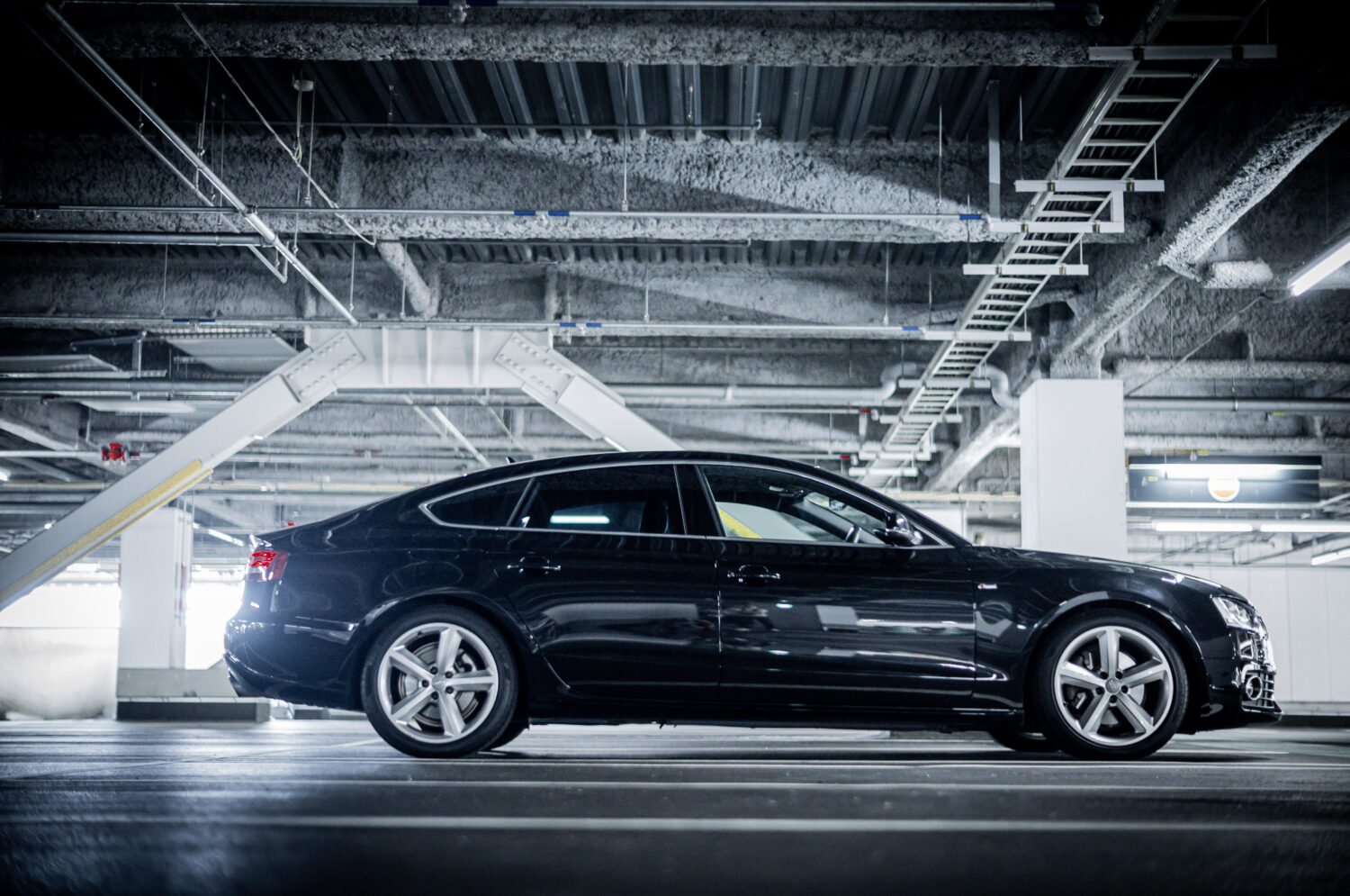 アウディ・A5スポーツバック(4WD/7AT)いいクルマは色褪せない