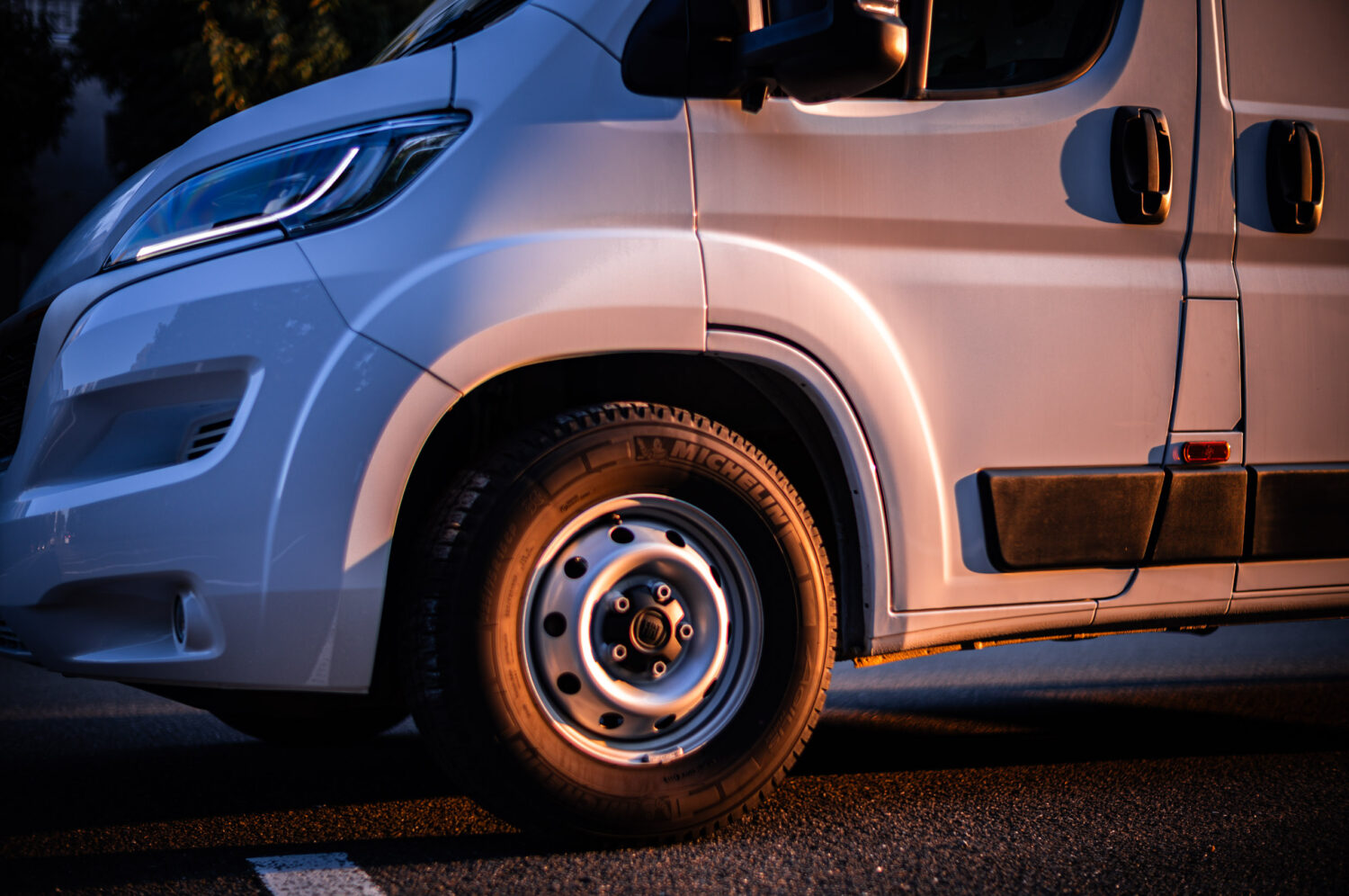 フィアット・デュカトL3H3(FF/9AT)自由に積んで、自由に走って