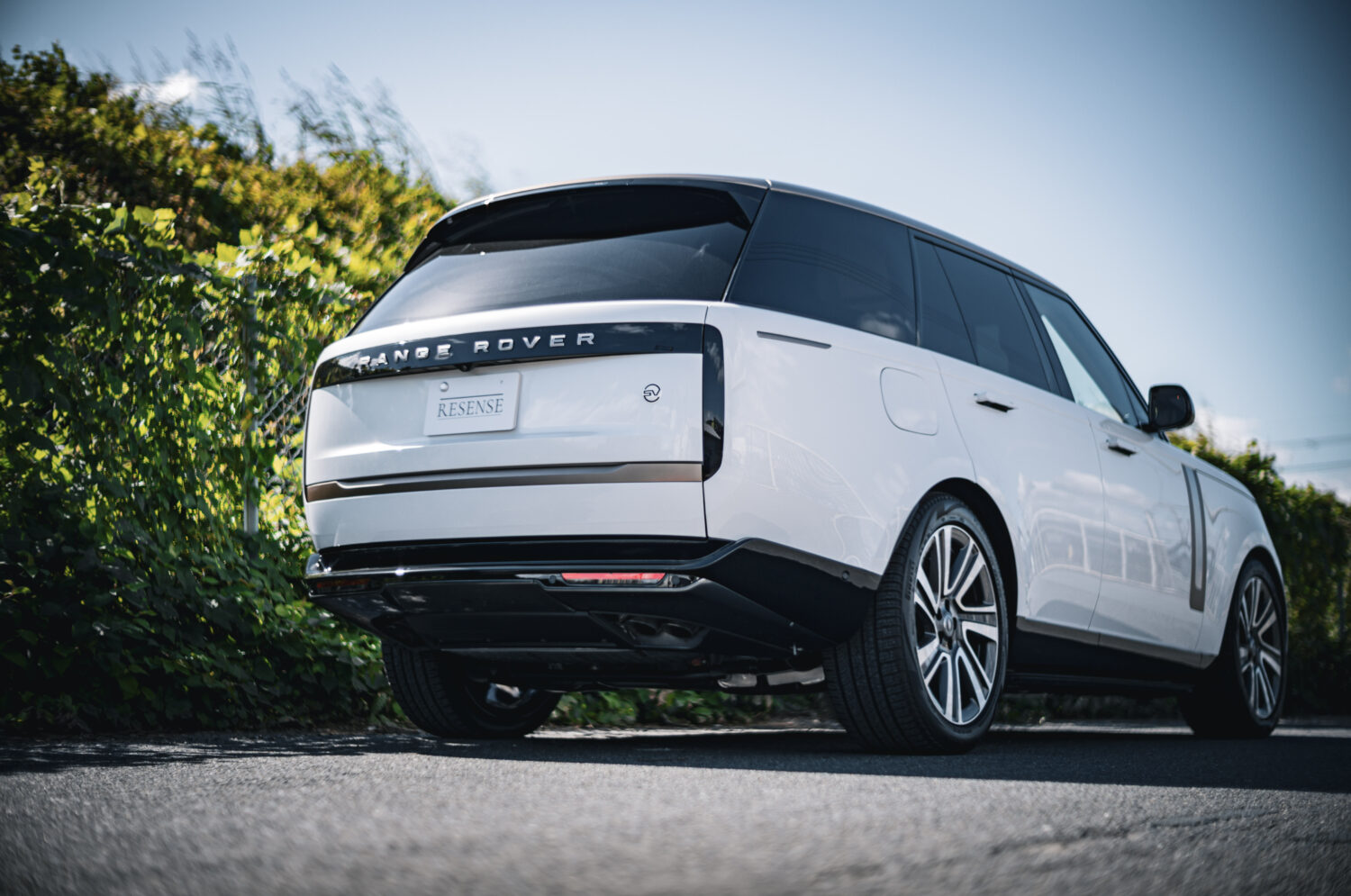 レンジローバーSV P530(4WD/8AT)カリナンの向こう側