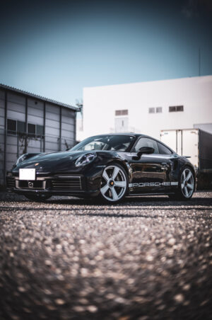 ポルシェ・911 ターボ 50イヤーズ（4WD/8AT）半世紀の証を纏う