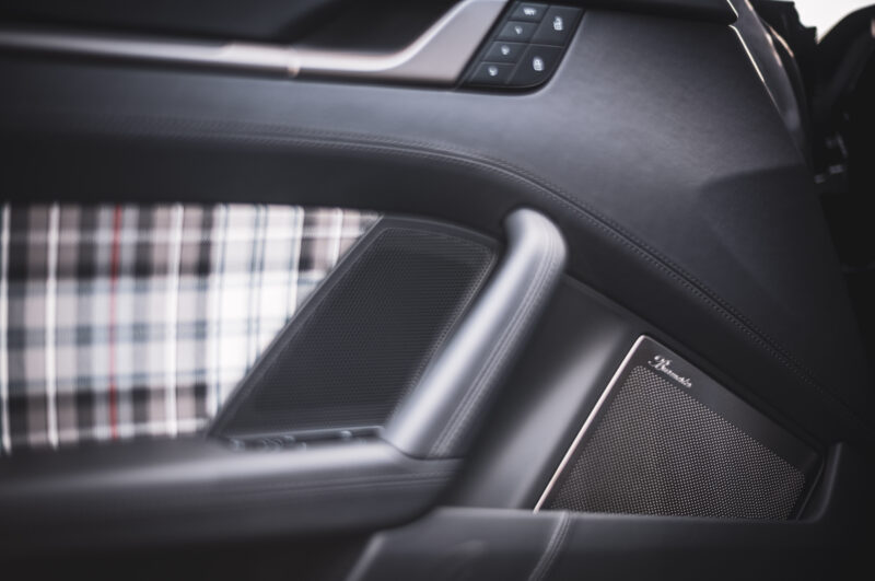 ポルシェ・911 ターボ 50イヤーズ（2025）半世紀の証を纏う