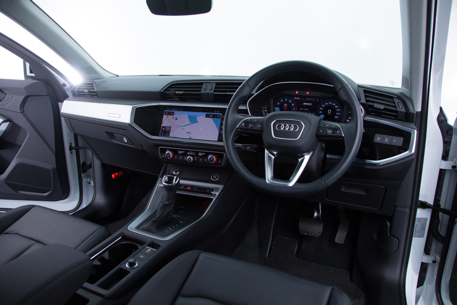 Q3 35 TFSI アドバンスト