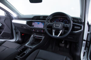 Q3 35 TFSI アドバンスト