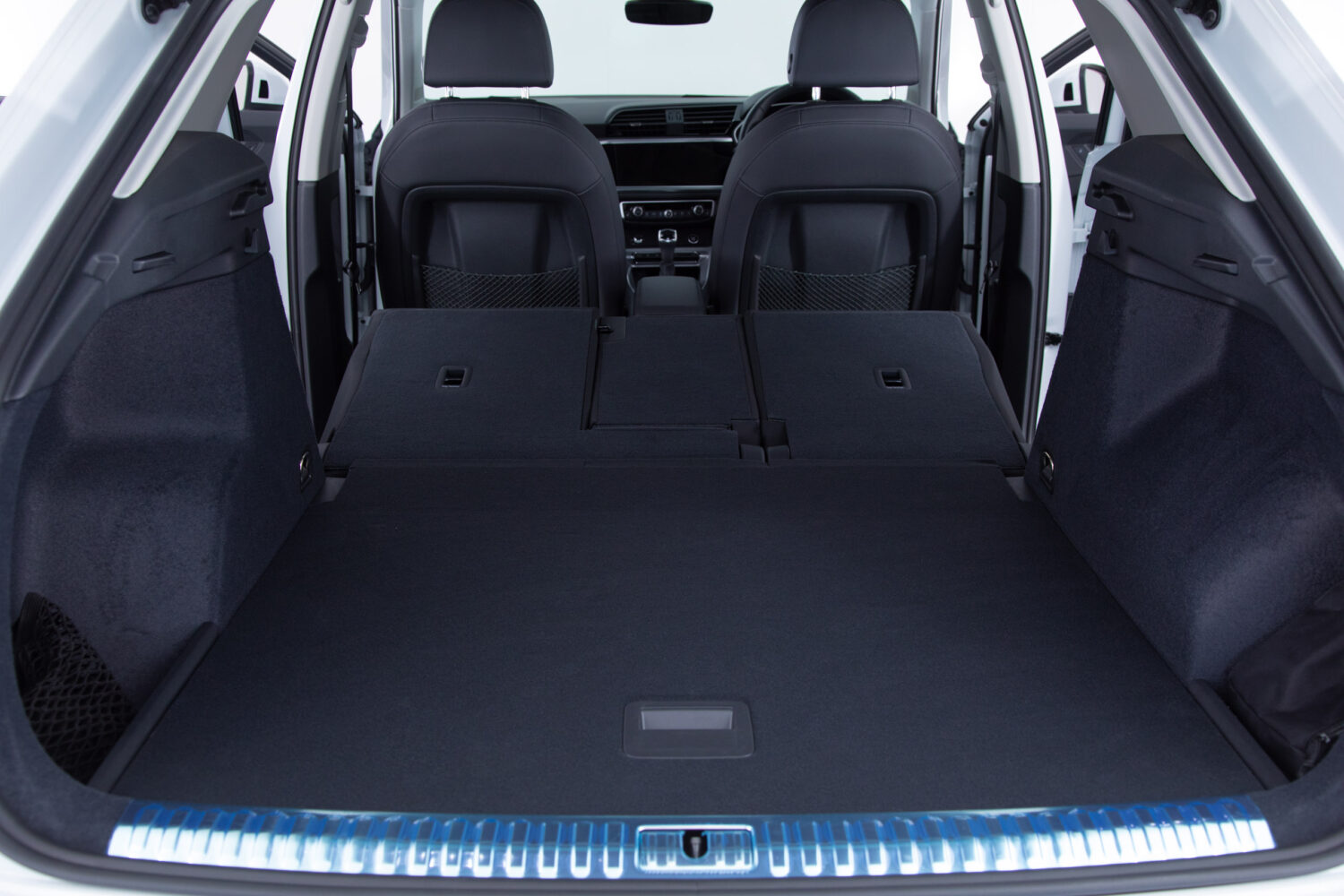 Q3 35 TFSI アドバンスト