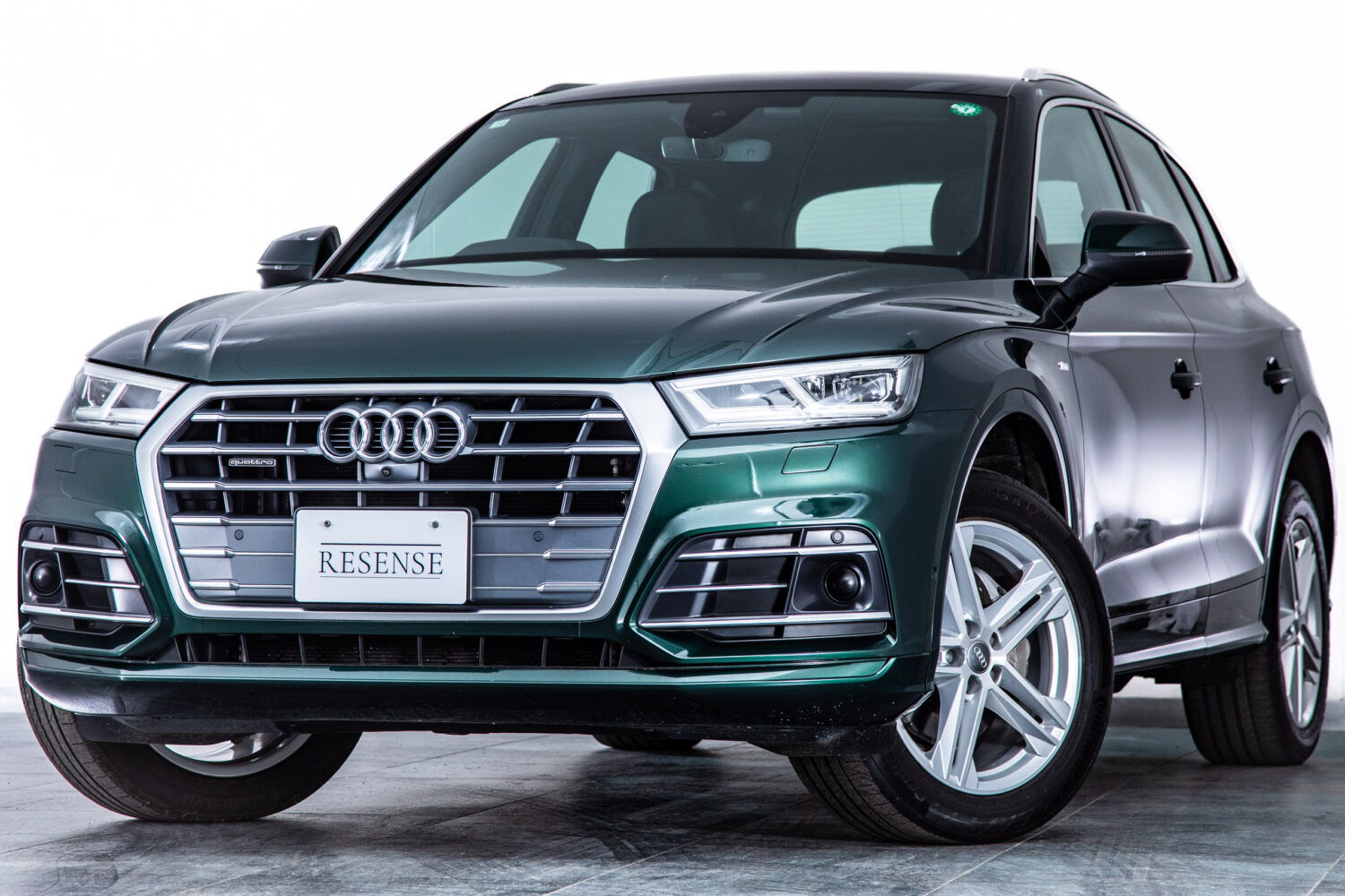 Q5 40TDIクワトロ スポーツ SラインPKG 4WD