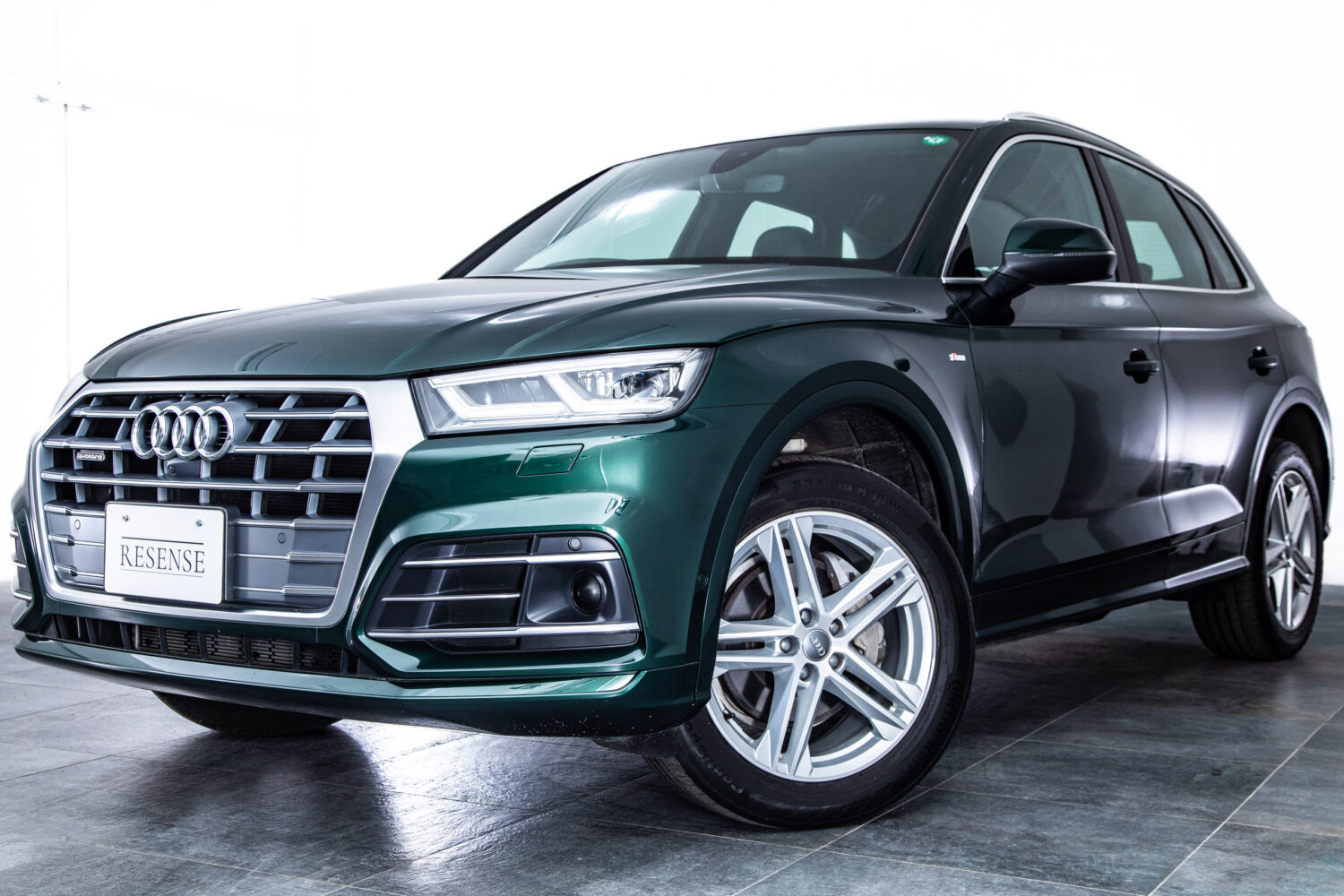 Q5 40TDIクワトロ スポーツ SラインPKG 4WD