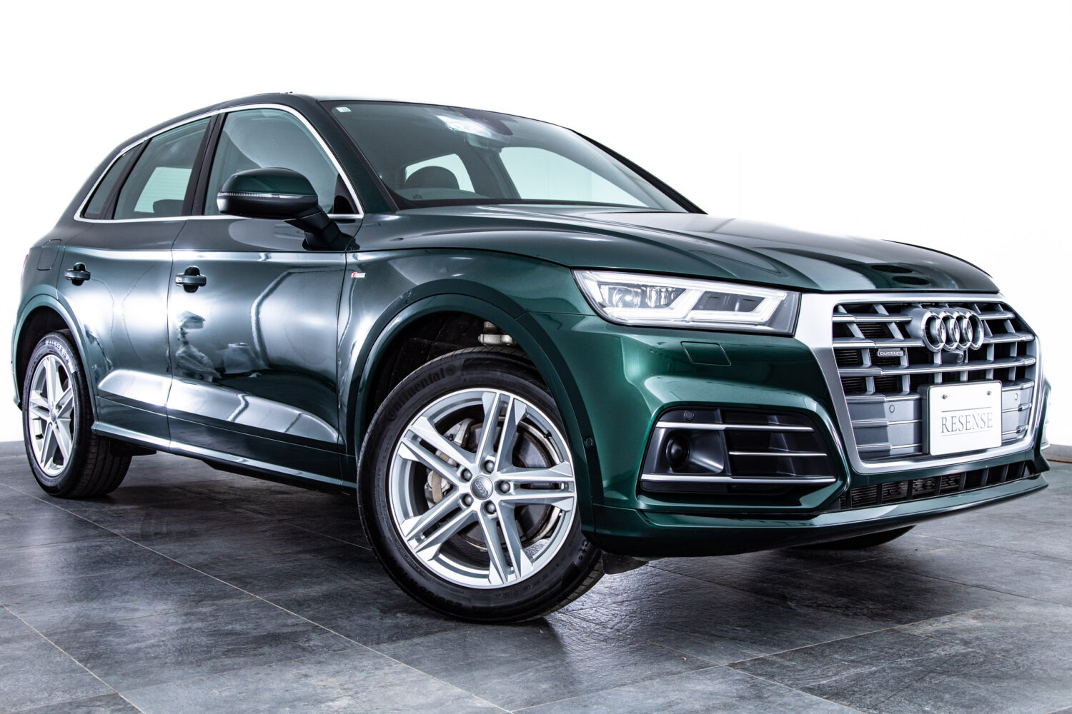 Q5 40TDIクワトロ スポーツ SラインPKG 4WD