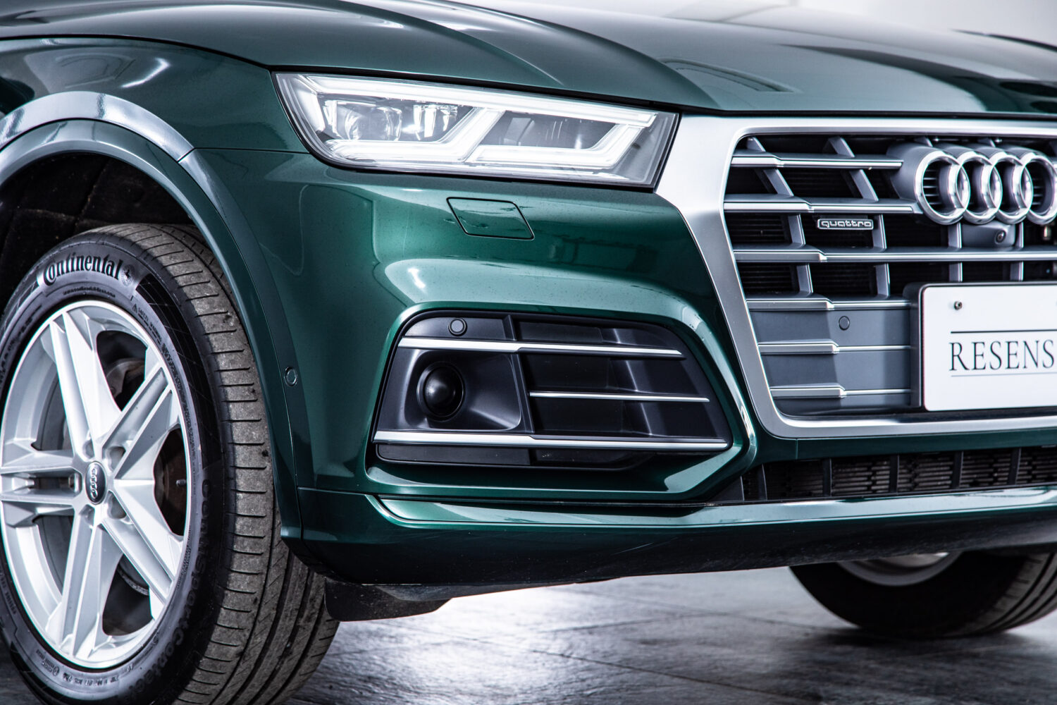 Q5 40TDIクワトロ スポーツ SラインPKG 4WD