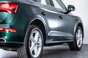 Q5 40TDIクワトロ スポーツ SラインPKG 4WD