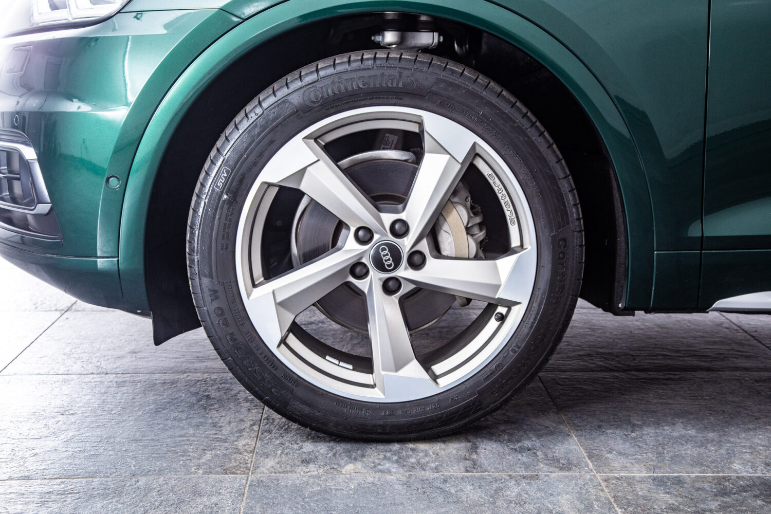 Q5 2.0TFSIクワトロスポーツ