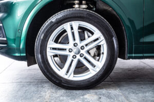 Q5 40TDIクワトロ スポーツ SラインPKG 4WD