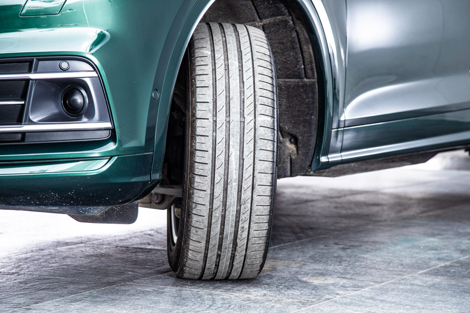 Q5 40TDIクワトロ スポーツ SラインPKG 4WD