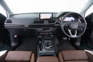 Q5 2.0TFSIクワトロスポーツ