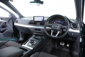 Q5 40TDIクワトロ スポーツ SラインPKG 4WD