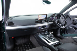 Q5 40TDIクワトロ スポーツ SラインPKG 4WD