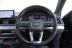 Q5 40TDIクワトロ スポーツ SラインPKG 4WD