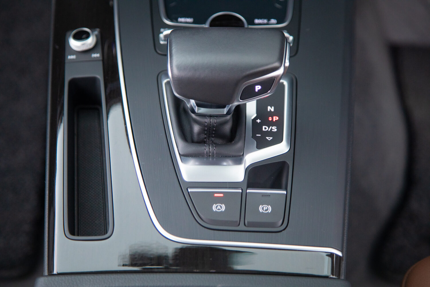 Q5 2.0TFSIクワトロスポーツ