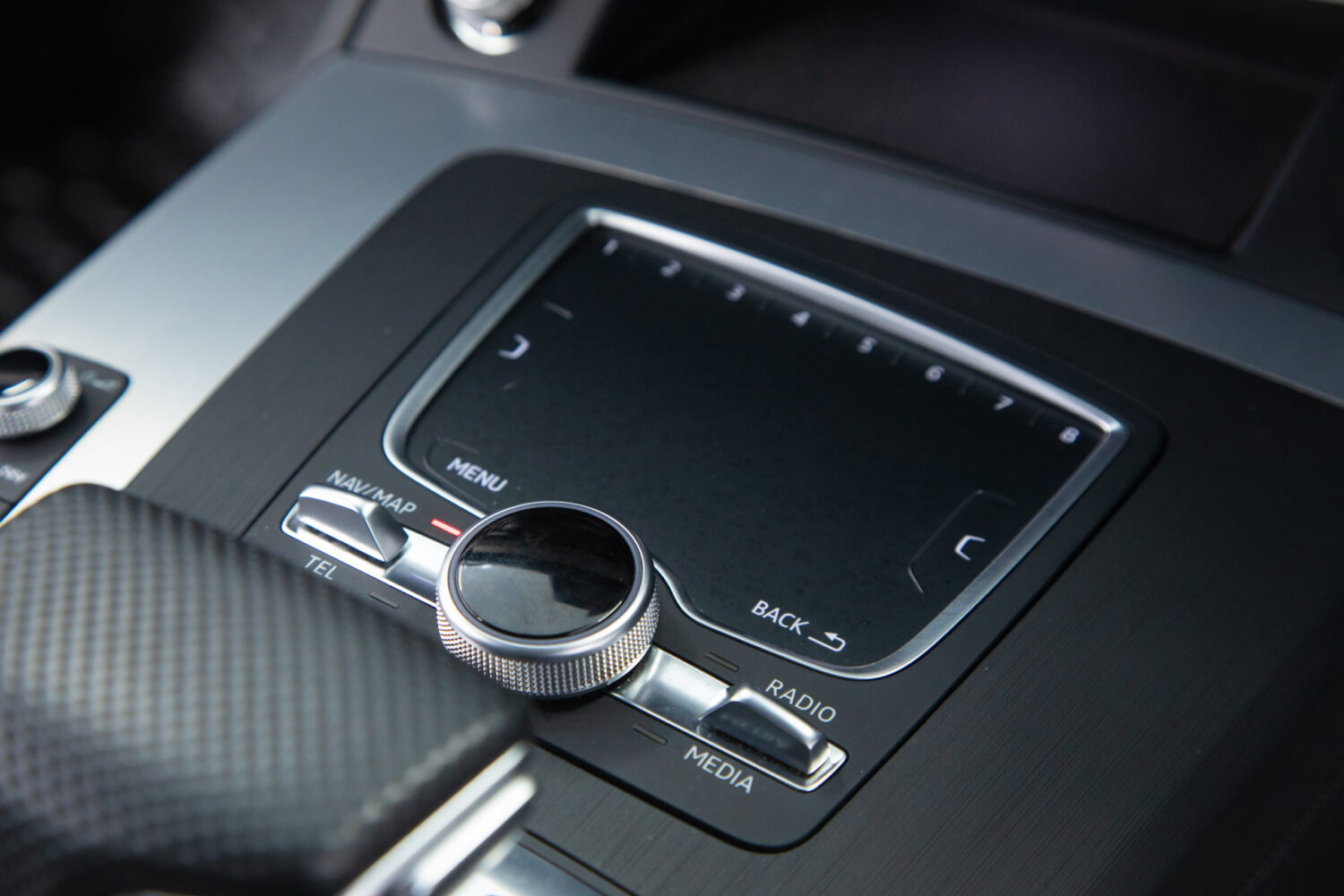 Q5 40TDIクワトロ スポーツ SラインPKG 4WD