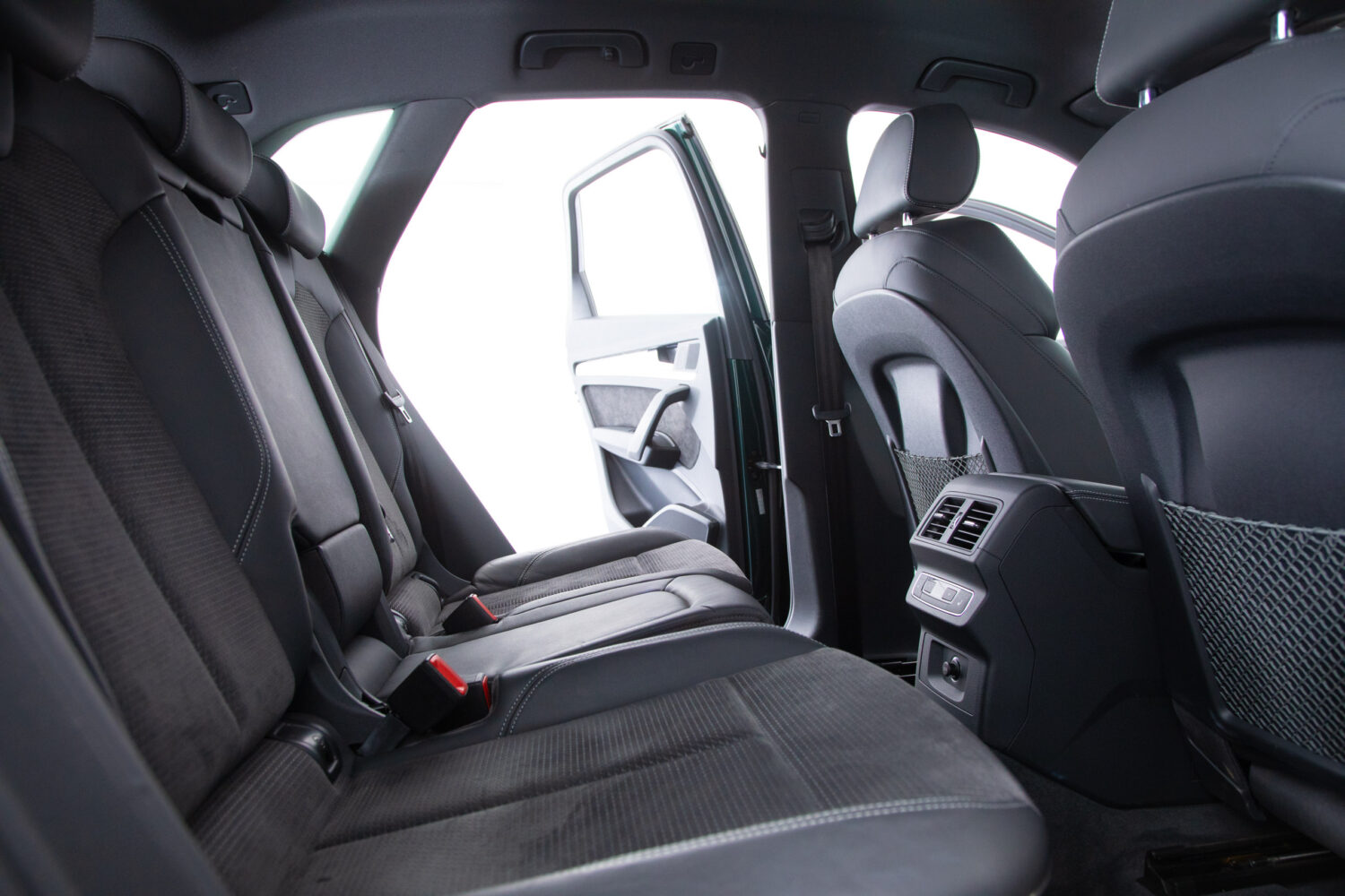 Q5 40TDIクワトロ スポーツ SラインPKG 4WD