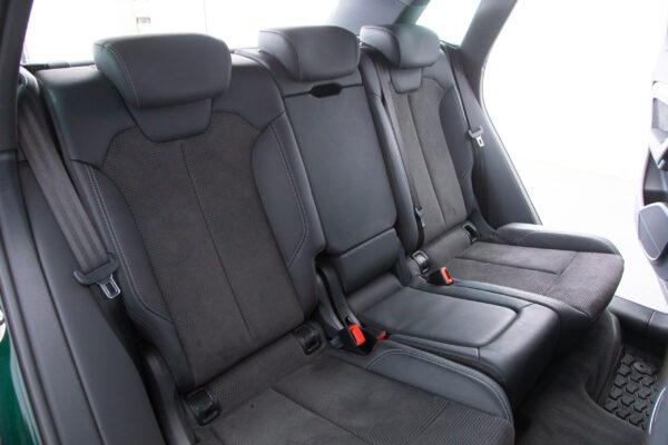 Q5 40TDIクワトロ スポーツ SラインPKG 4WD