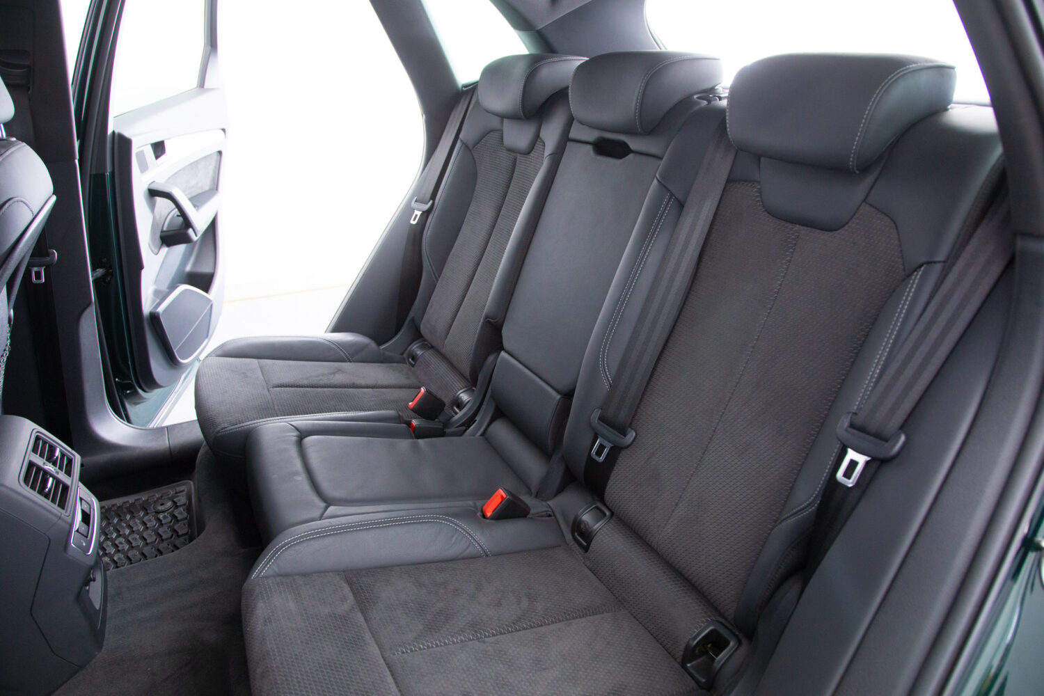 Q5 40TDIクワトロ スポーツ SラインPKG 4WD