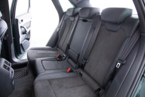 Q5 40TDIクワトロ スポーツ SラインPKG 4WD