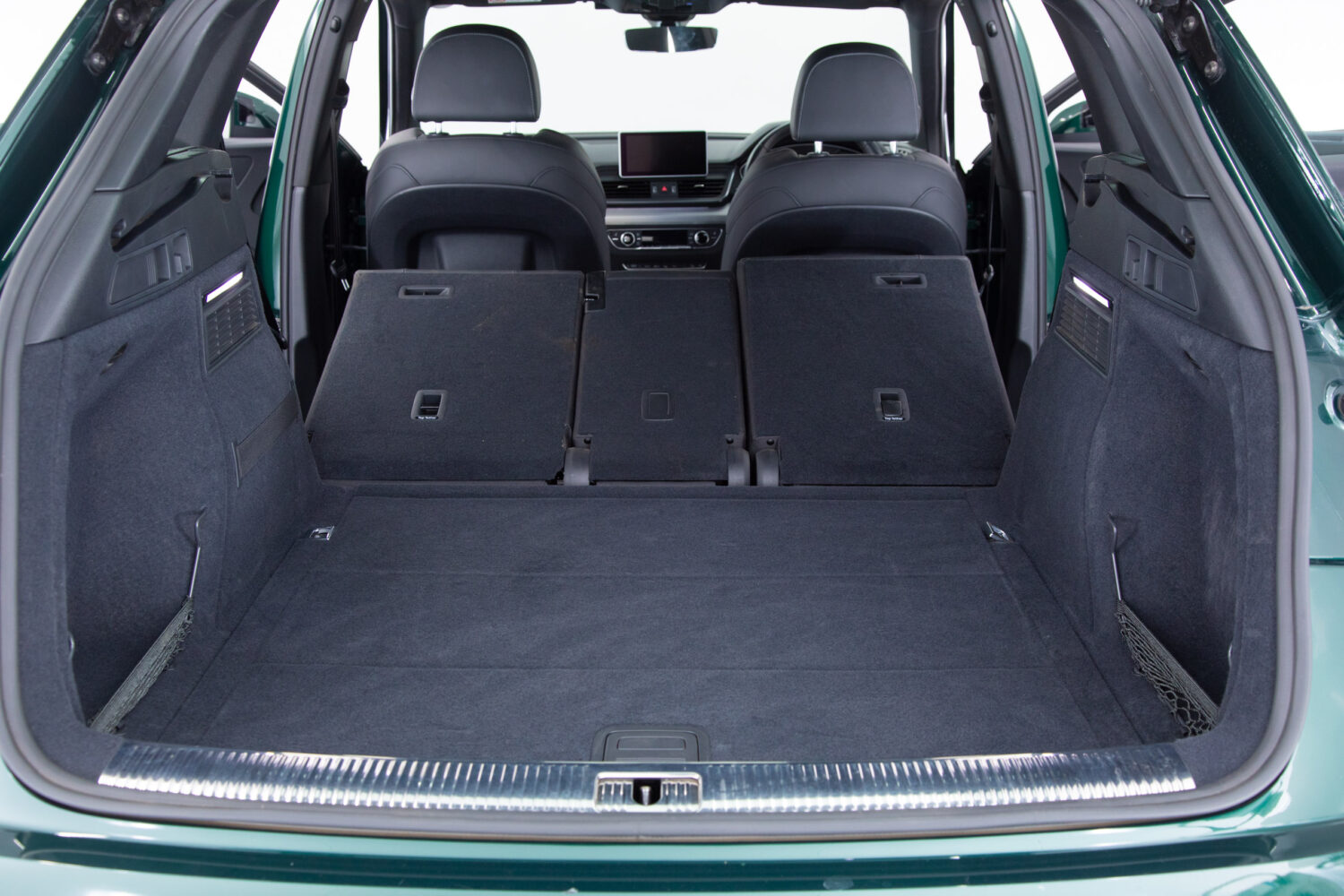 Q5 40TDIクワトロ スポーツ SラインPKG 4WD