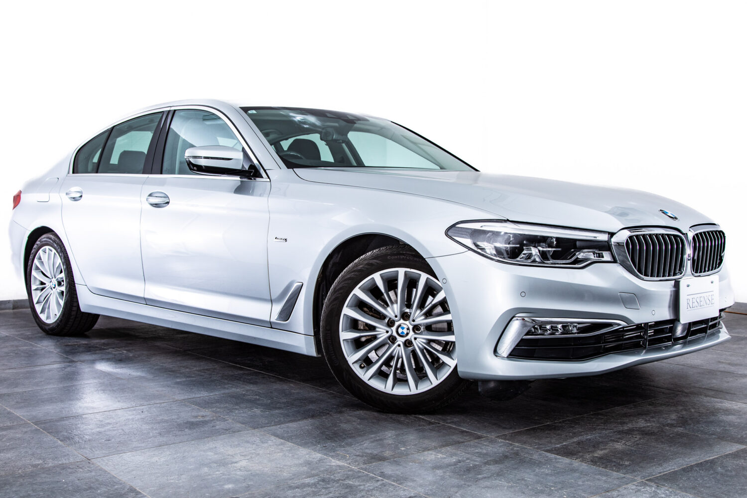 5シリーズ 523d ラグジュアリー ディーゼルターボ